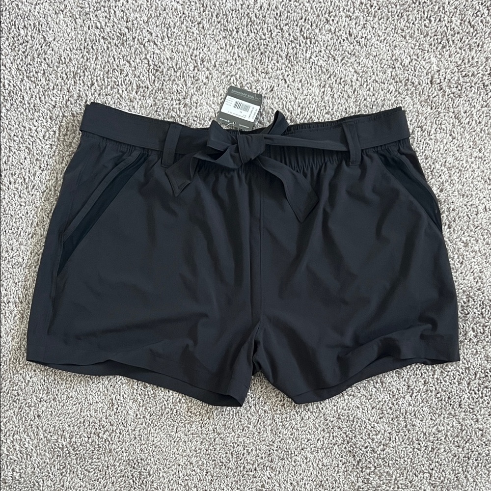 Eddie Bauer Women's Black Athletic Shorts